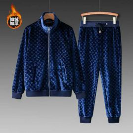 Picture of LV SweatSuits _SKULVM-3XL99529143